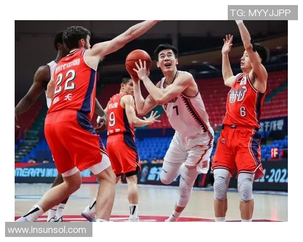 郭昊文：从青年才俊到篮球新星的成长之路与未来展望