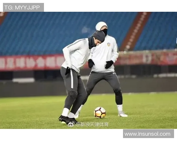 上海申鑫迎战新疆体彩全力争胜展现球队实力与拼搏精神